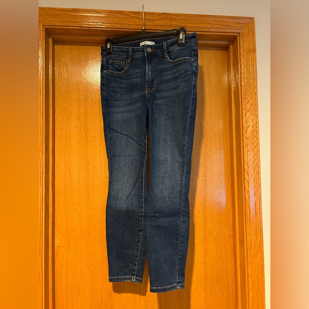 Women’s Nine West Blue Skinny Jeans size 4P with Subtle Fading